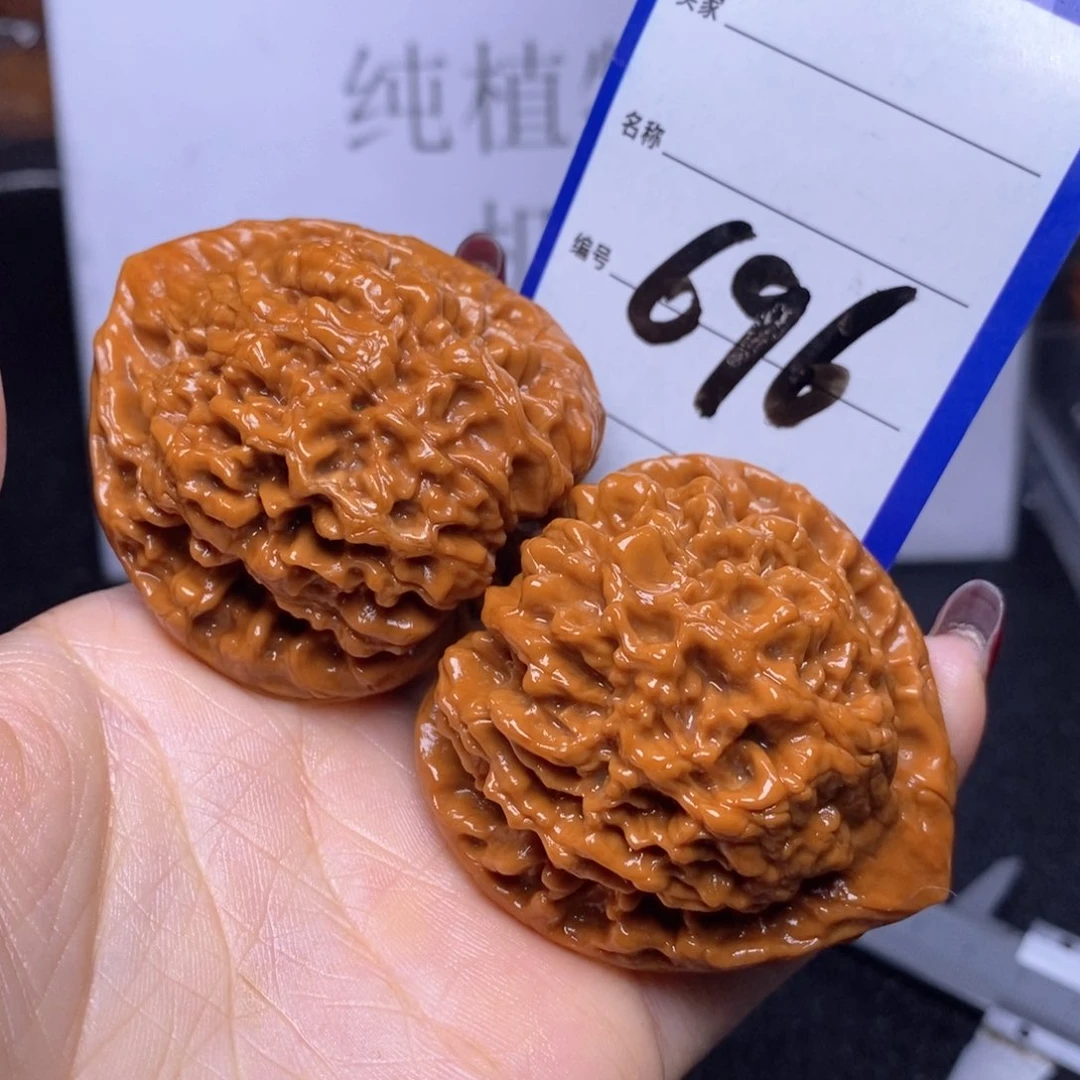 文玩核桃把件696/50官帽