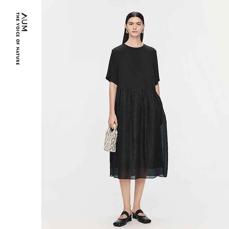 AUM/噢姆新款立体提花中袖拼接连衣裙M1FZ31466