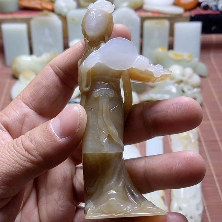 和田玉颈饰未镶嵌