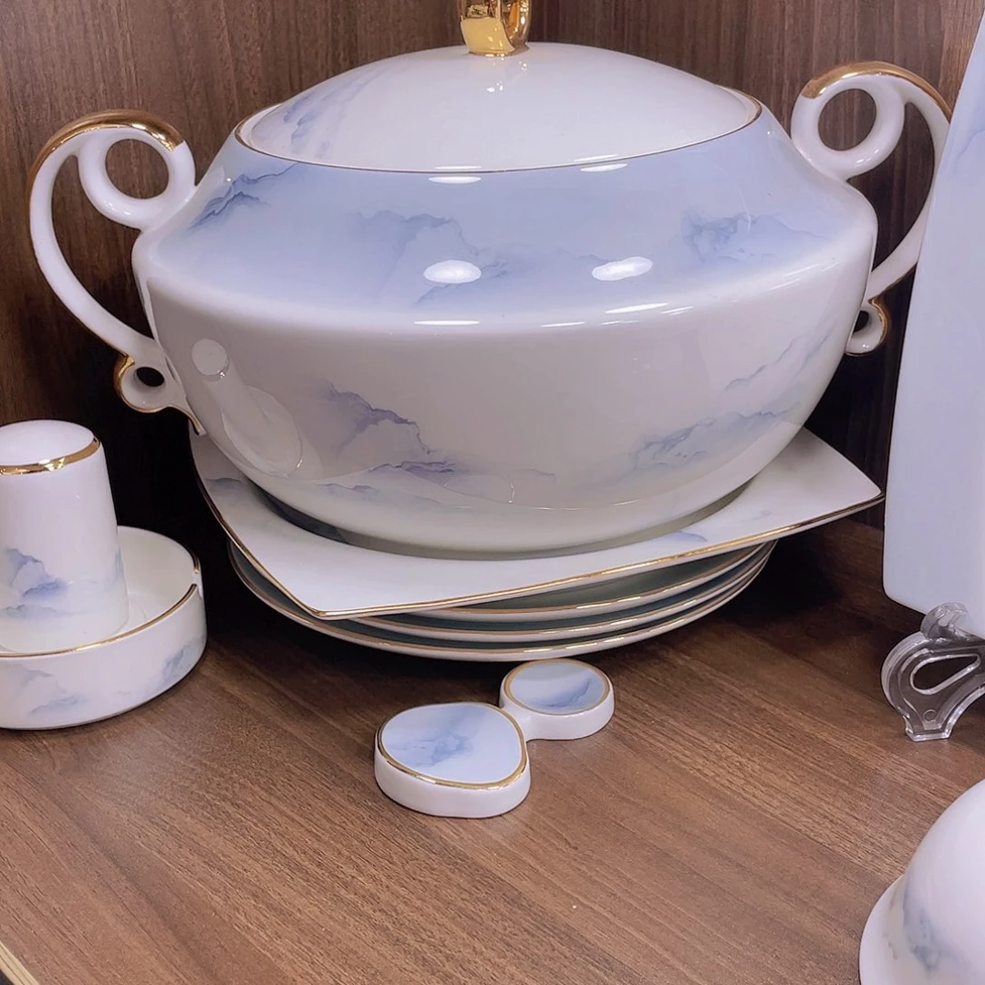 瓷千里江山骨瓷汤煲1个