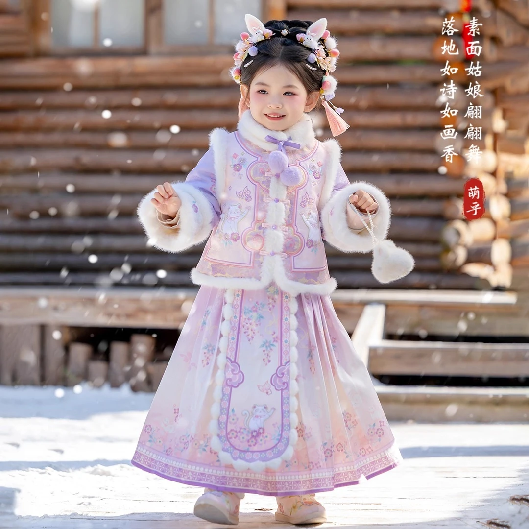 儿童汉服加绒中式女童套装国风唐装加绒过年服2026新款女宝拜年服