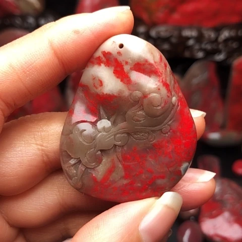 昌化鸡血石昌化鸡血石玉石挂件