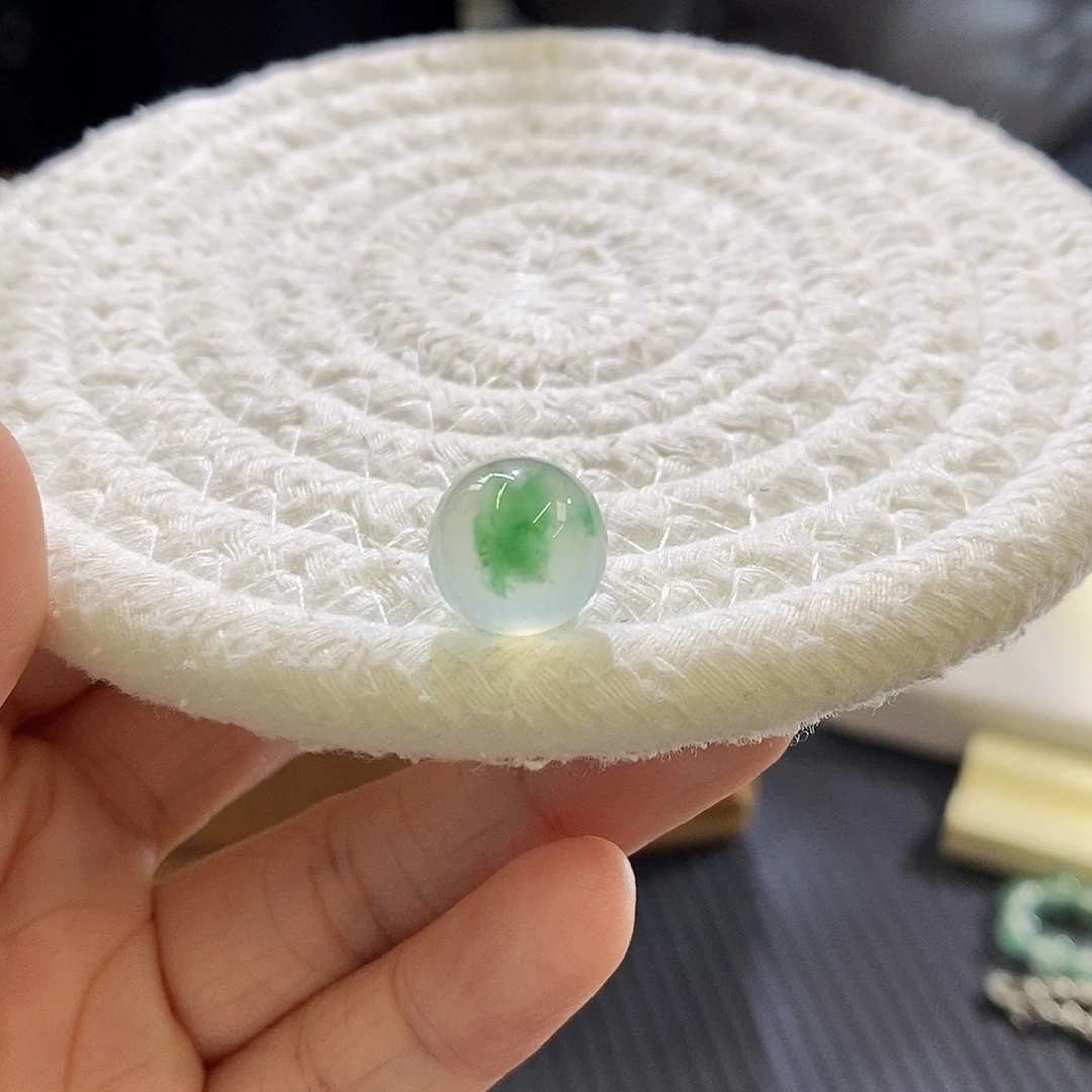 未镶嵌挂件翡翠单珠