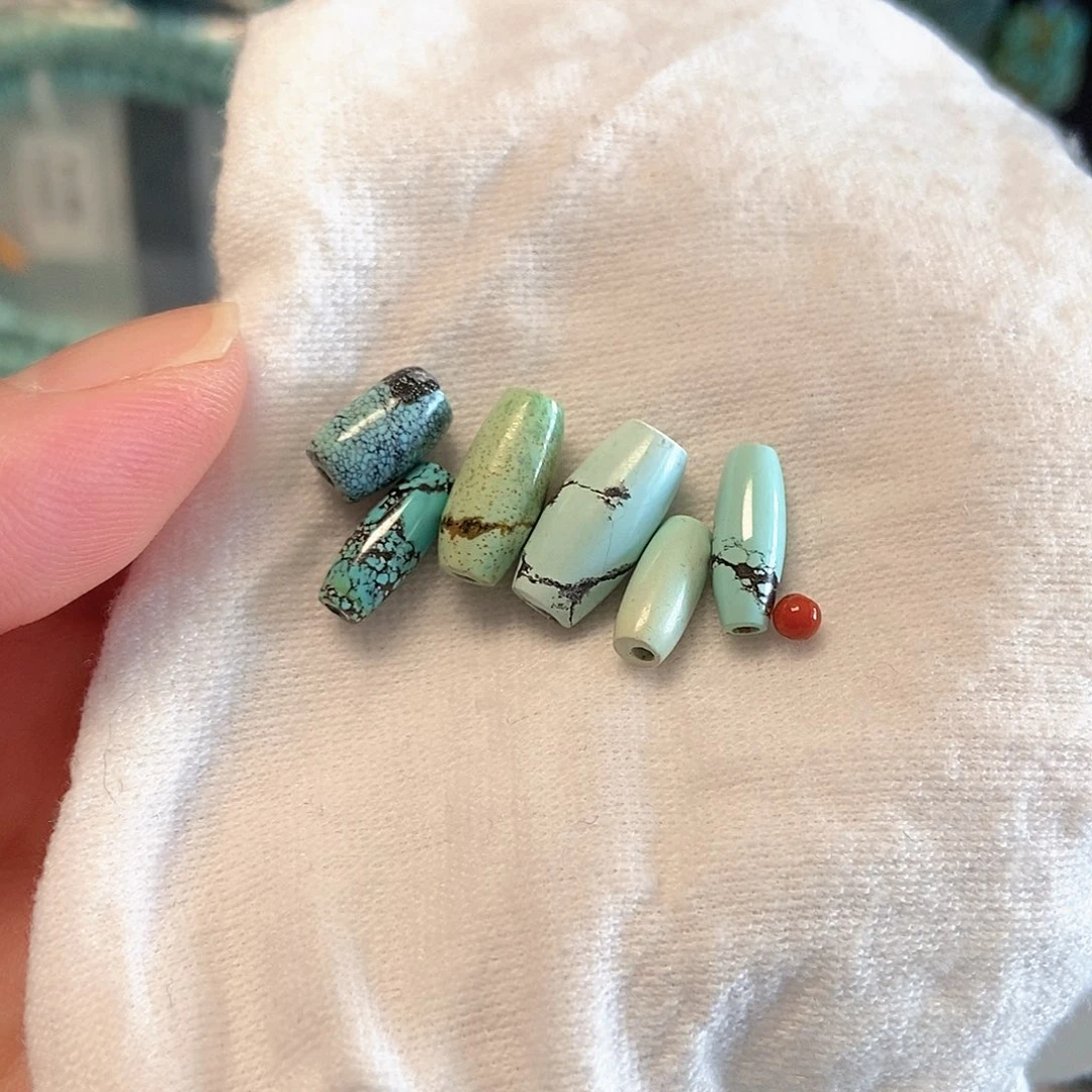 南红玛瑙未镶嵌珠宝奇石