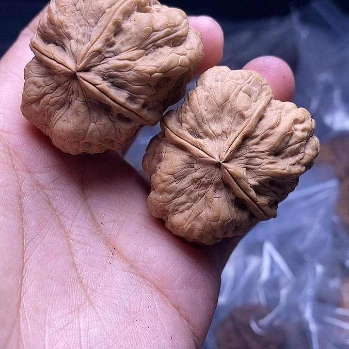文玩核桃吊坠    403
