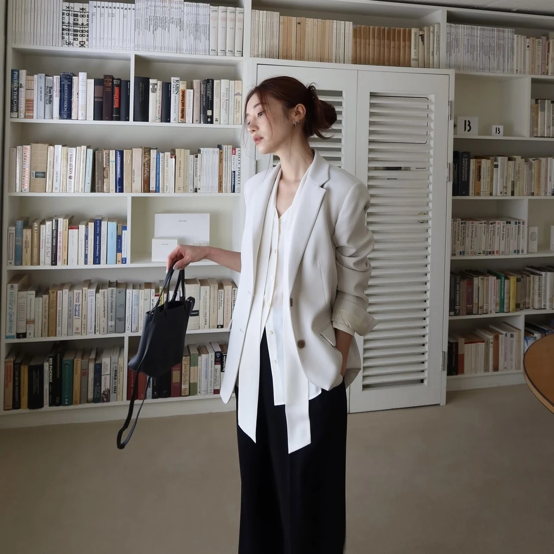 闪闪兒  frontro*w新款气质飘带衬衫 3036