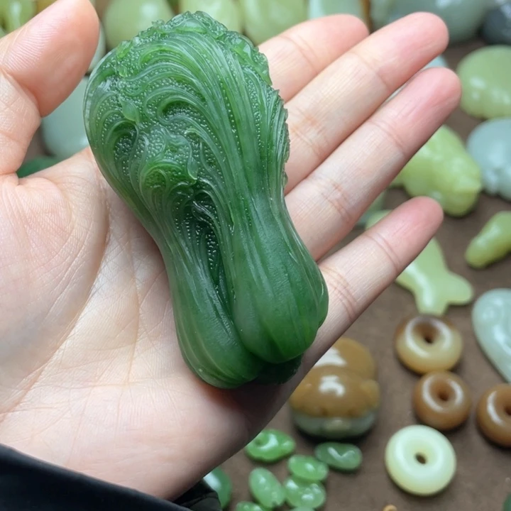 【闪购商品】颈饰未镶嵌和田玉柠*绿