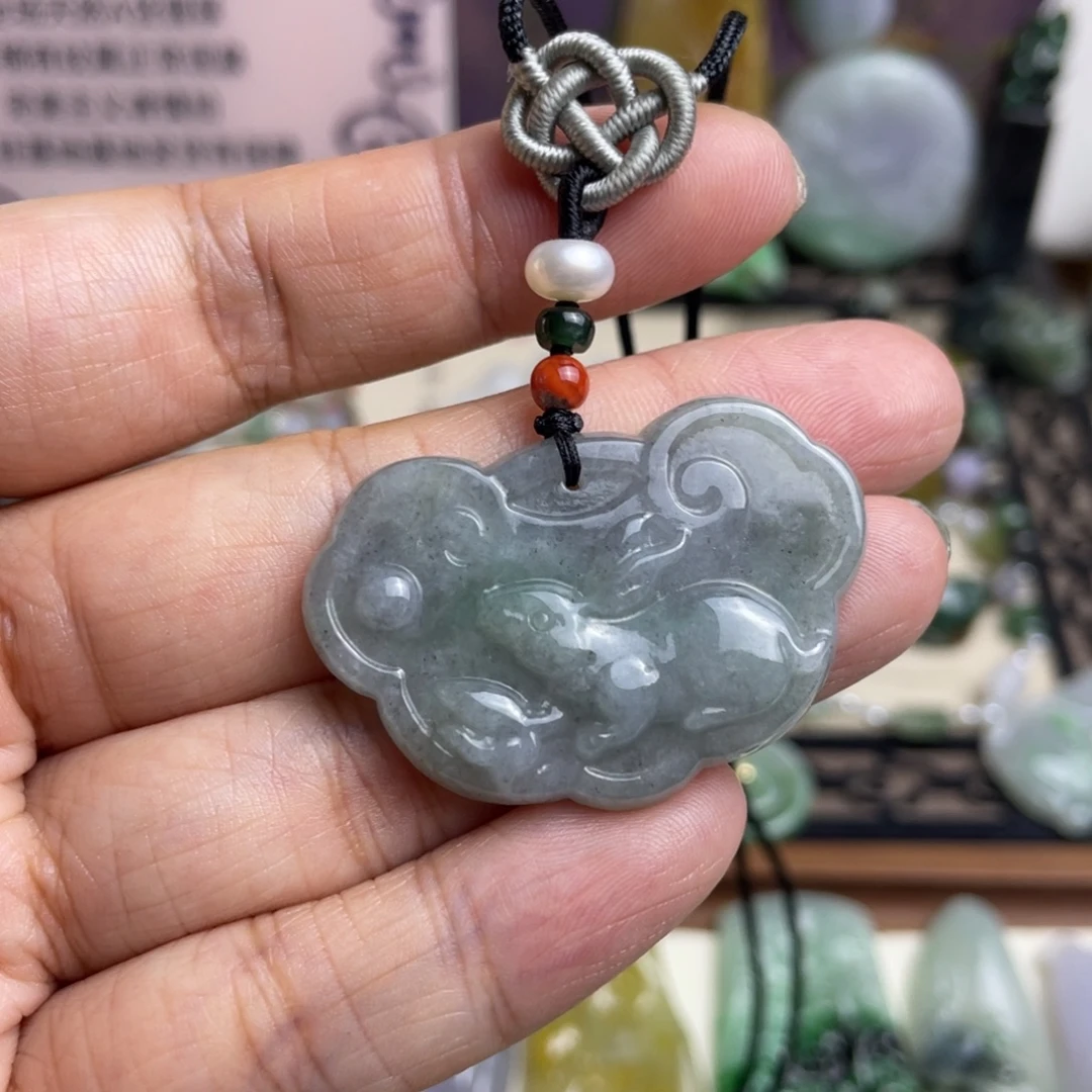 翡翠未镶嵌挂件特价兔子锁