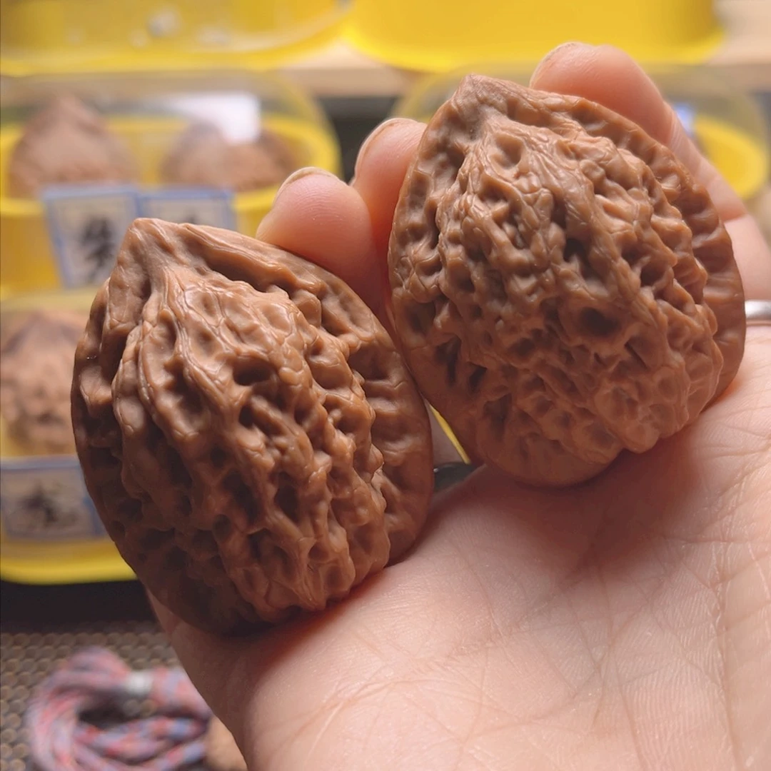 文玩核桃把件金公子