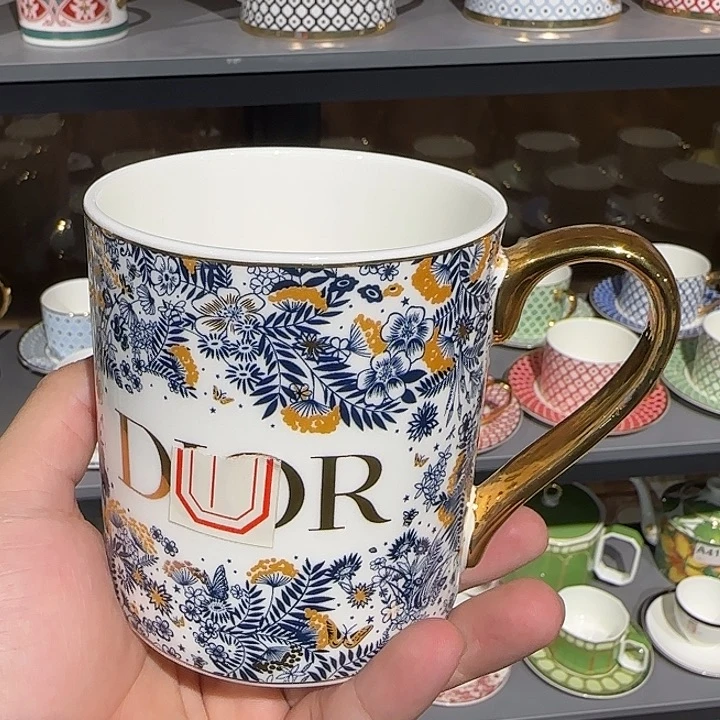 淡***梦瓷片俩个马克杯杯