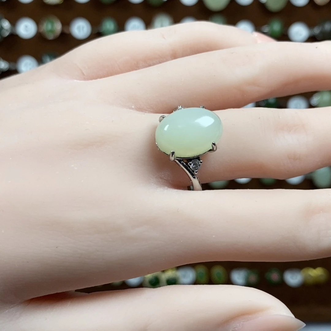 和田玉（青白玉）戒指合金