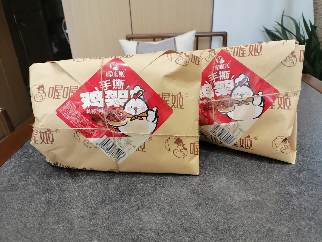 喔喔鸡手撕鸡架麻辣入味