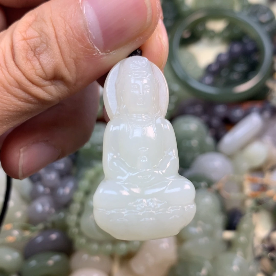 【闪购商品】颈饰未镶嵌和田玉