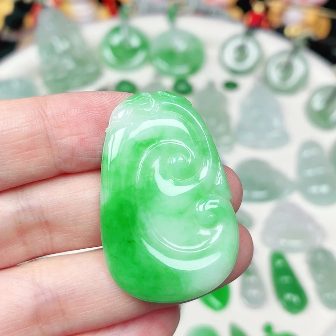 翡翠未镶嵌颈饰缅甸天然A货翡翠