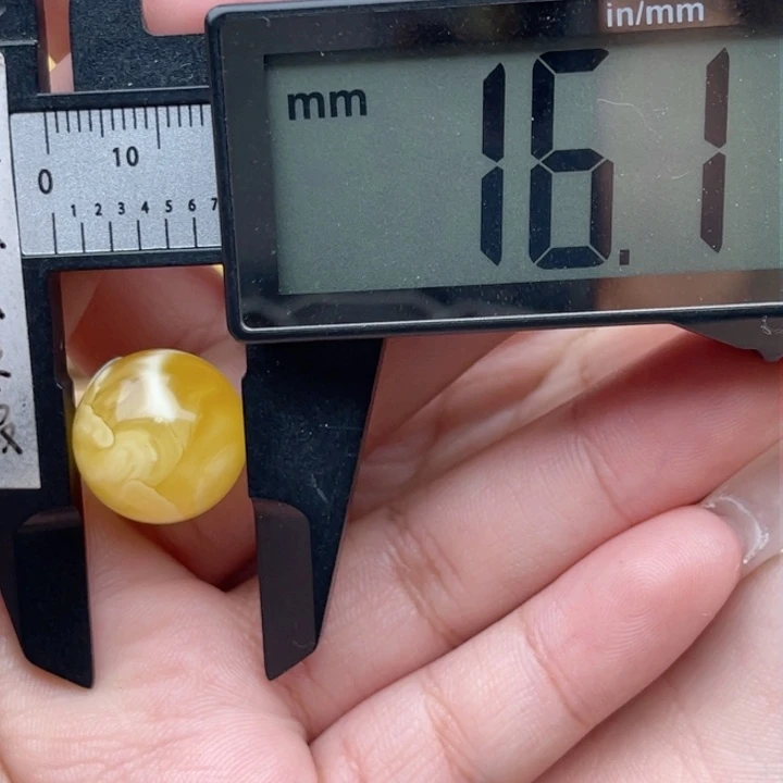 未镶嵌琥珀裸石蜜蜡圆珠贾