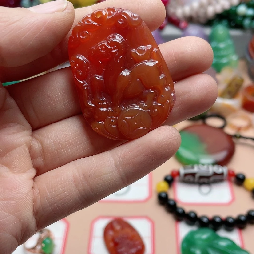 玛瑙/玉髓颈饰合金?**了