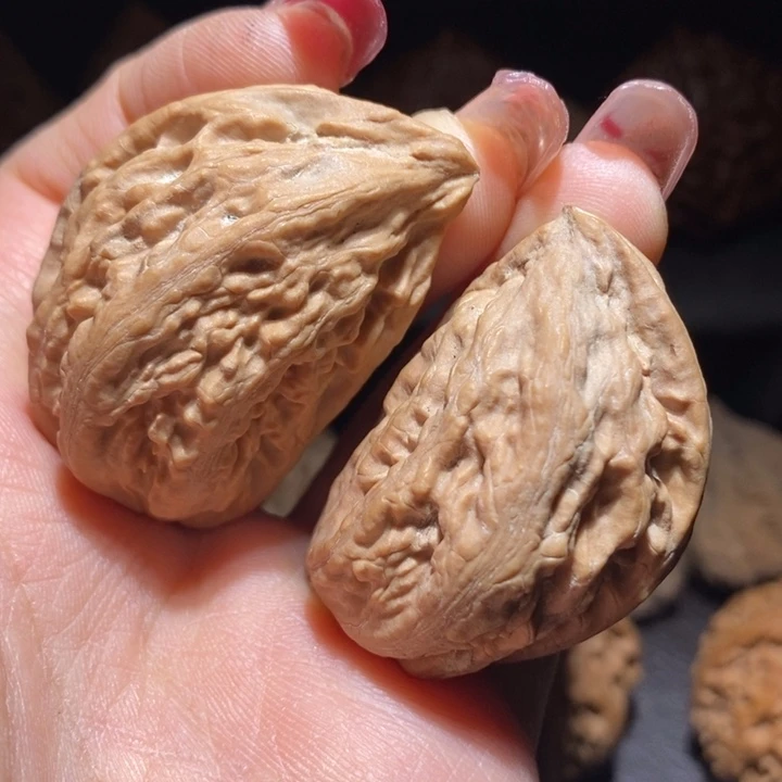 文玩核桃把件东北楸子37