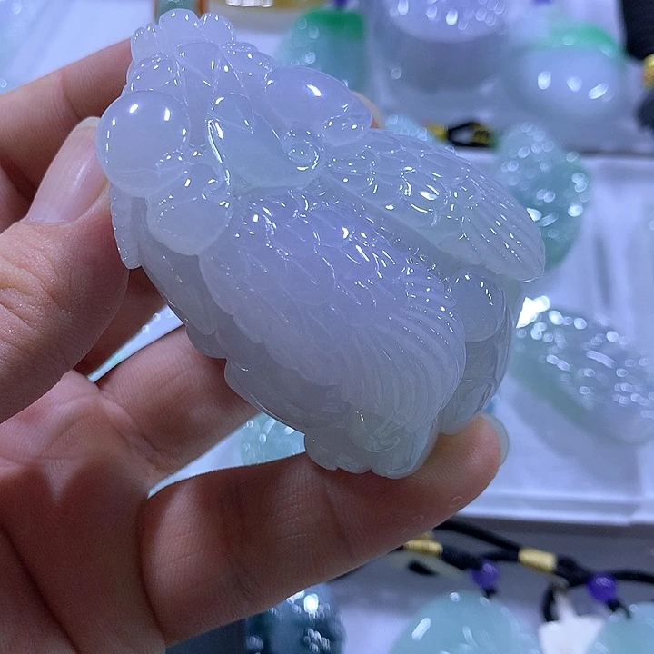 颈饰未镶嵌翡翠天然翡翠A货吊坠