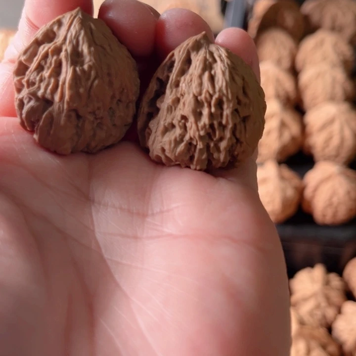 德***丘文玩核桃吊坠文玩