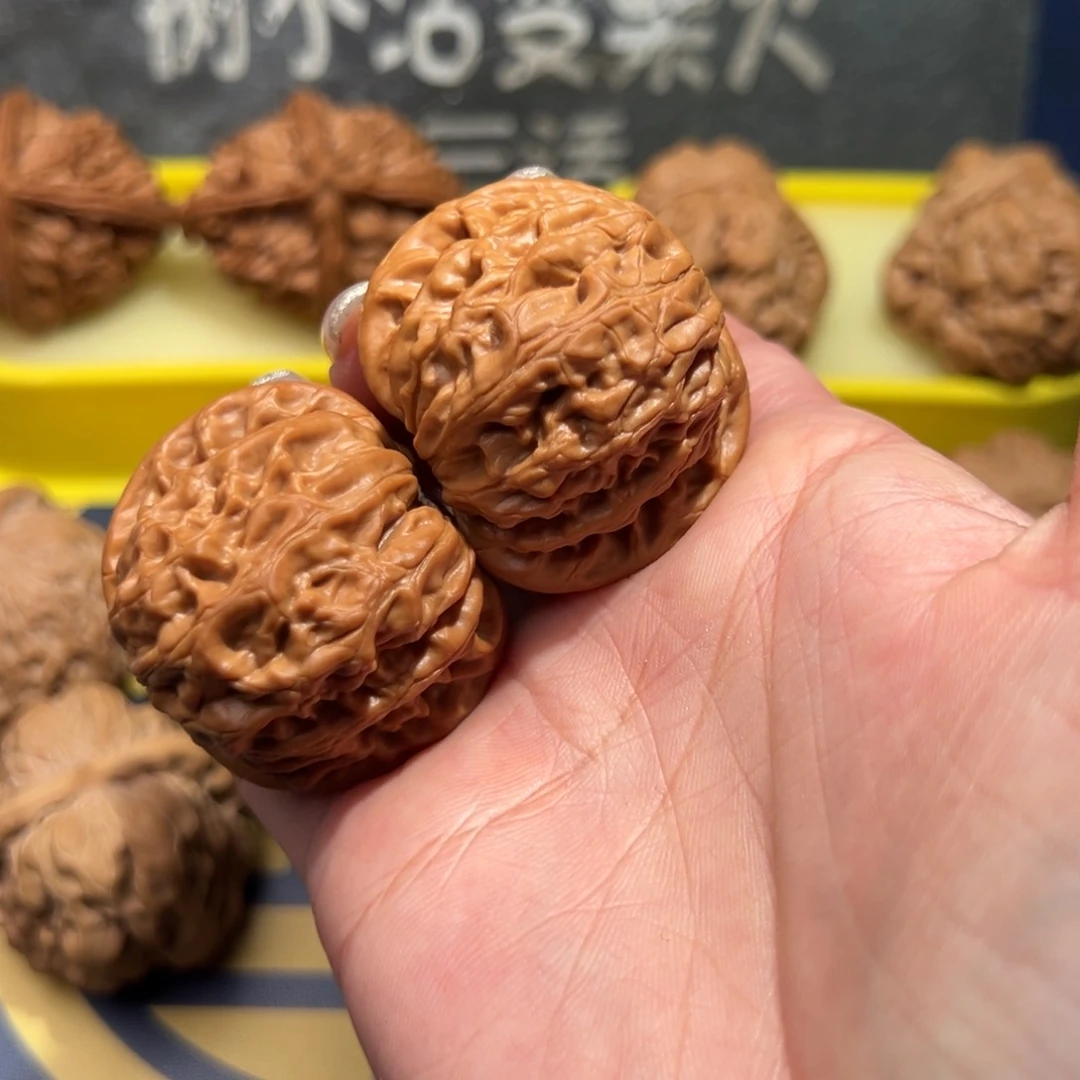 文玩核桃把件龙脉元宝39