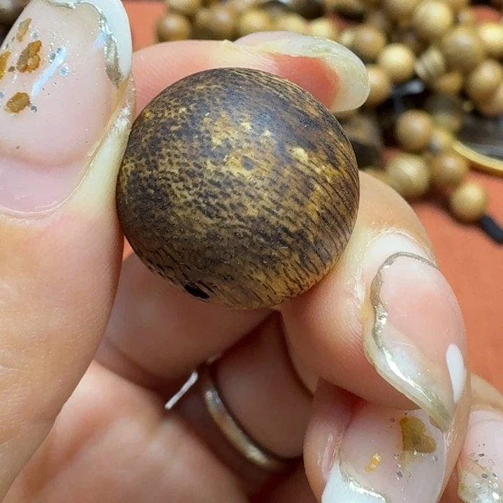 大叶紫檀（黑酸枝木类）