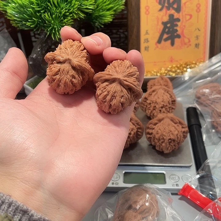 拔***长吊坠文玩核桃四座楼