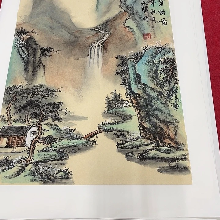国画花鸟等多种鸟类的栖息
