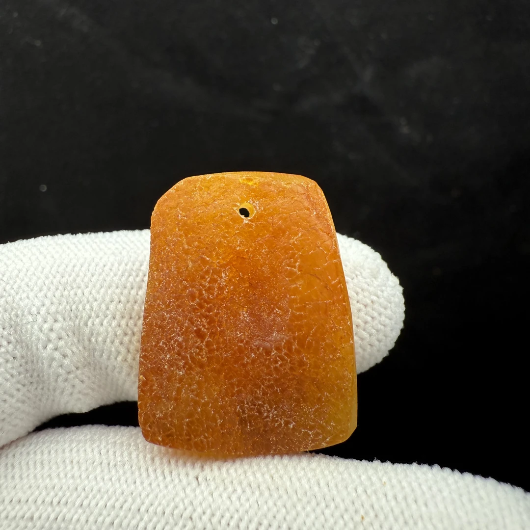 B5721天然原矿蜜蜡微瑕特价原皮吊坠19.5*25.5mm支持复检