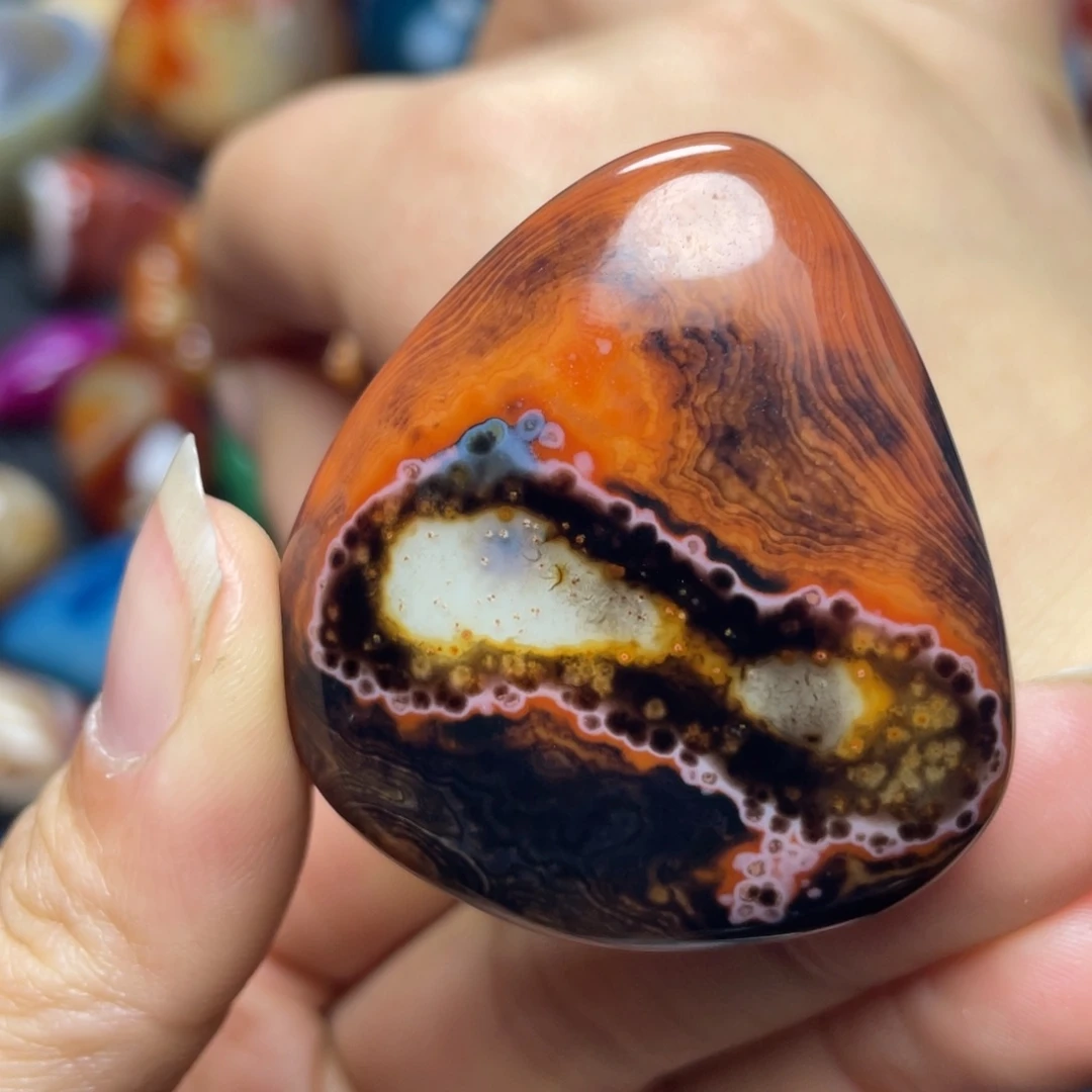 玛瑙/玉髓未镶嵌珠宝奇石