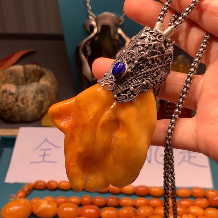 琥珀颈饰未镶嵌波兰设计款琥珀蜜蜡