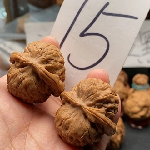 吊坠桃核35全品甲骨文