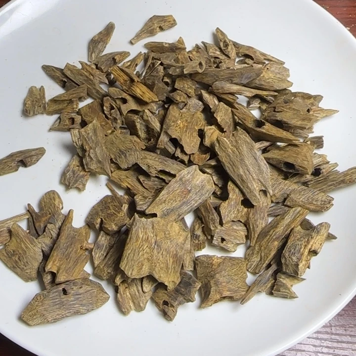 暖***火线香千里香2克，以实物为准