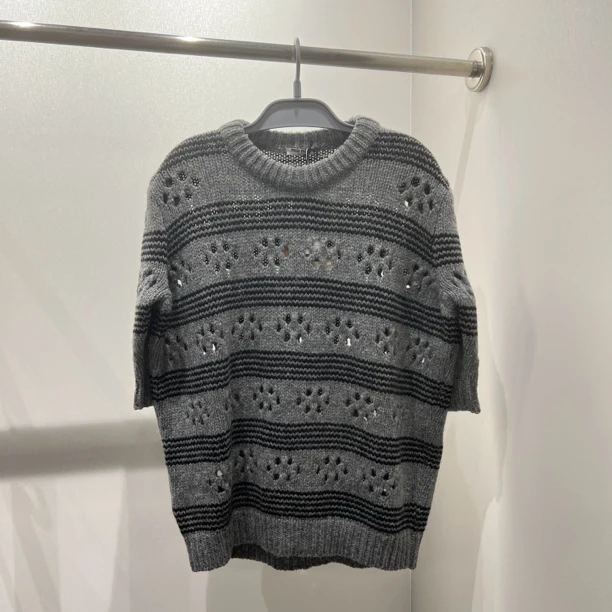 99新 MIU MIU/缪缪 ag150 圆领针织套头镂空羊毛毛衣 38码