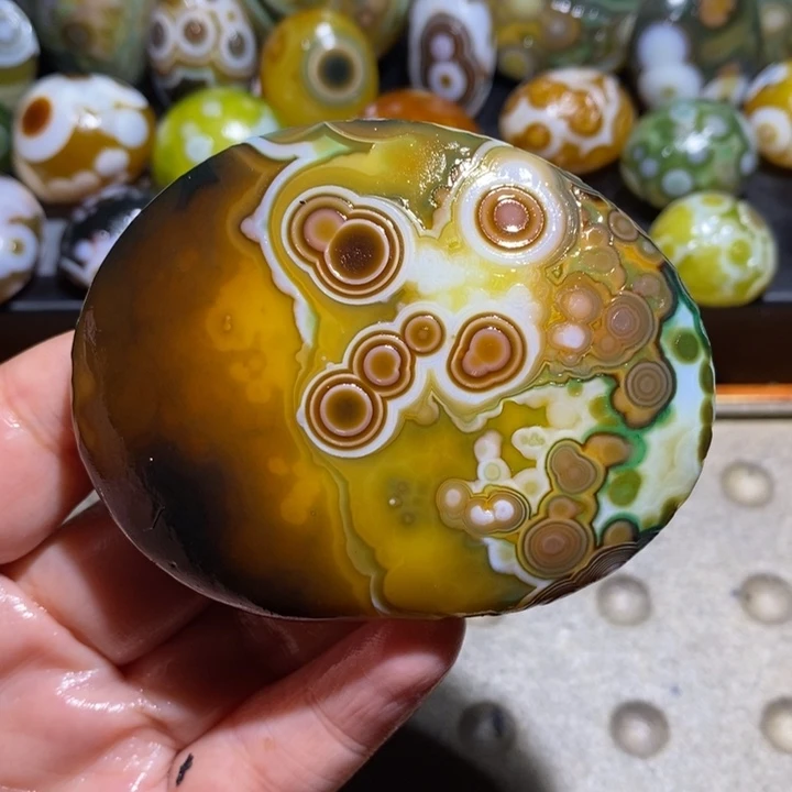 未镶嵌玛瑙/玉髓珠宝半成品112