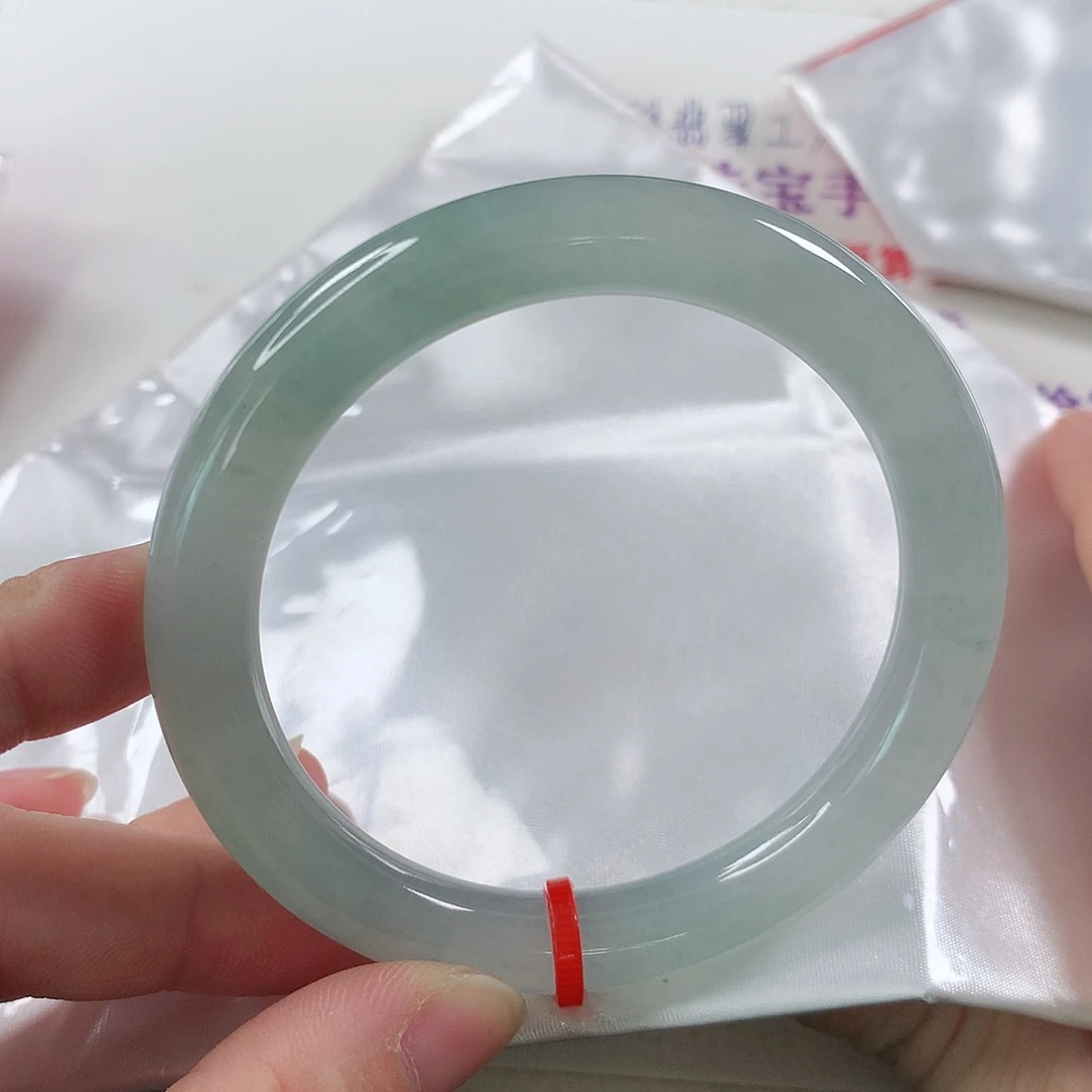 未镶嵌手镯（圆镯）翡翠①③⑨