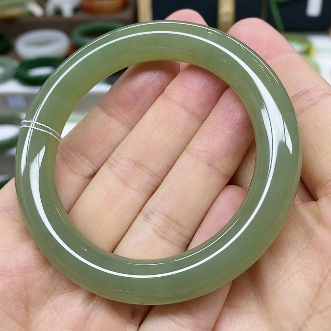 【闪购商品】和田玉手镯未镶嵌