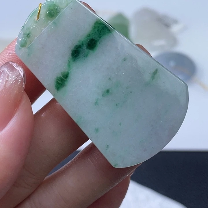未镶嵌定制翡翠翡翠