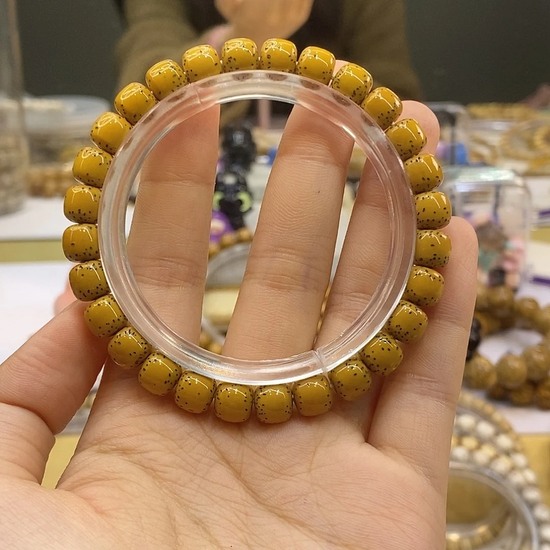 1***8吊坠星月菩提87原生态鸡油黄通体贯穿大留白小细星