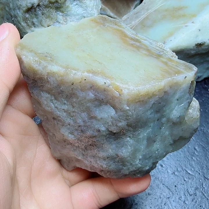 未镶嵌和田玉（糖玉）珠宝奇石
