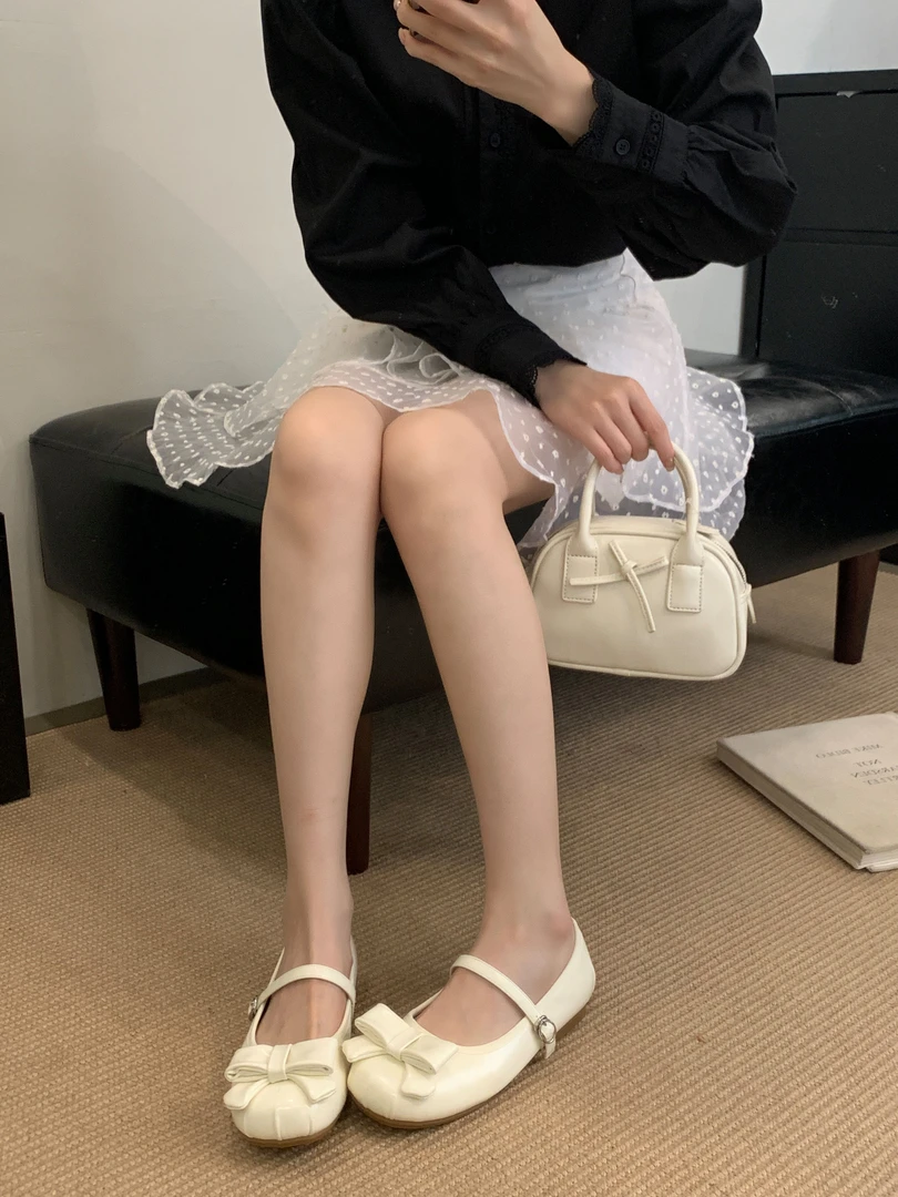 百搭复古时尚俏皮可爱法式粗跟方头温柔仙女风平底单鞋浅口夏季
