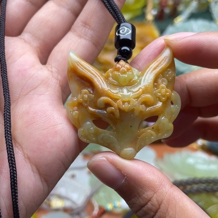 未镶嵌蛇纹石玉吊坠