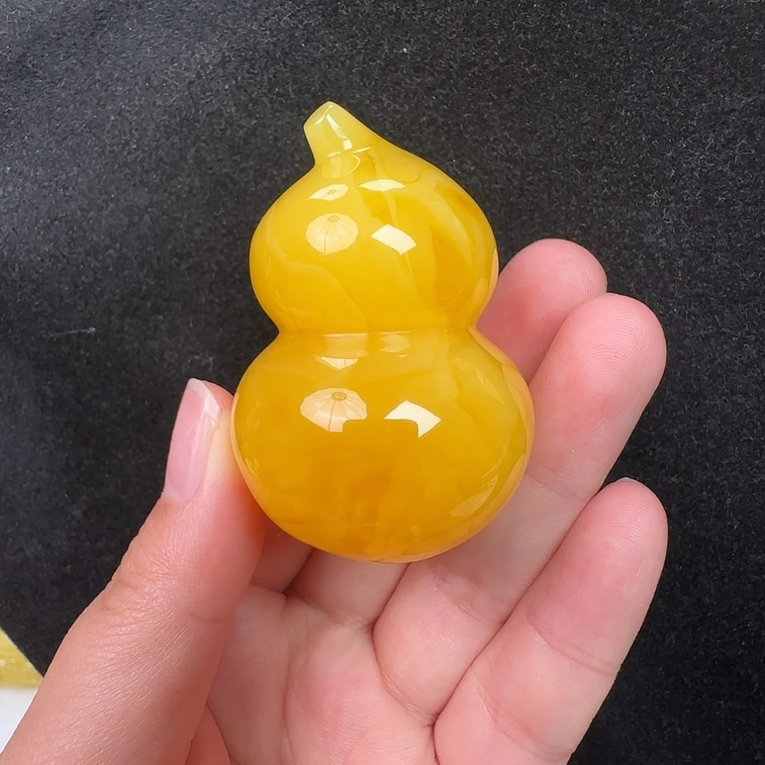 蜜蜡未镶嵌珠宝奇石