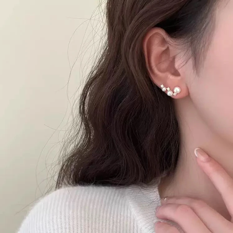 铜合金耳饰 韩系微笑珠珠耳钉轻奢小众高级设计耳环百搭耳饰K1693