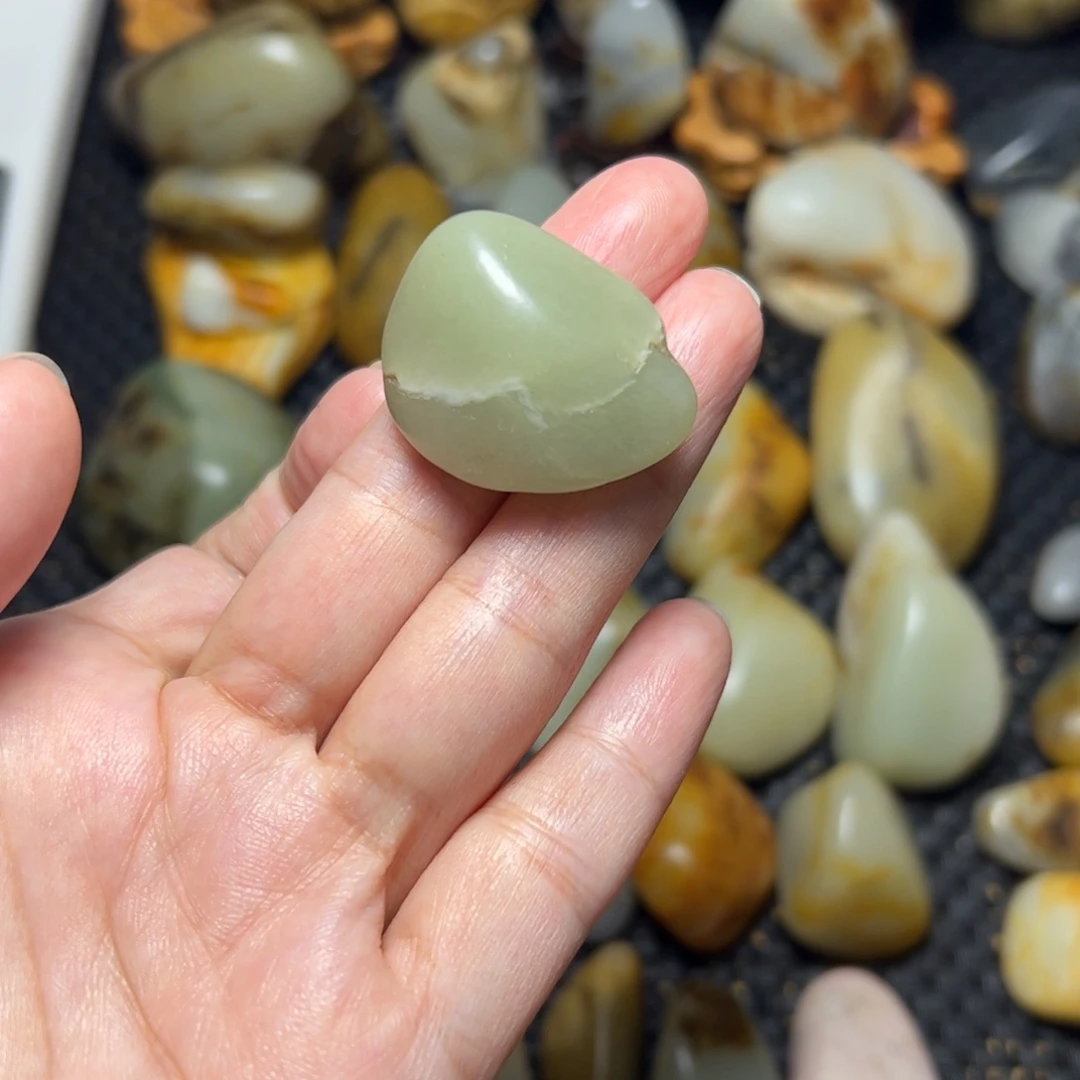 和田玉未镶嵌把件2