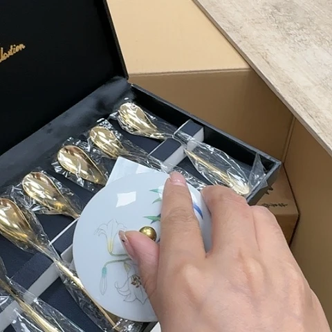 蒙*奇瓷器。  瓷器。瓷器。