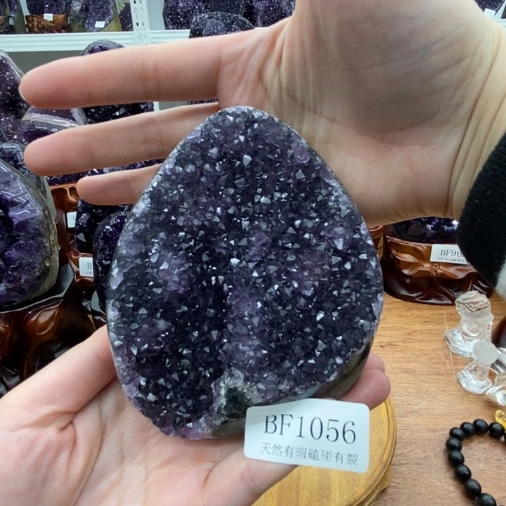 紫晶大型摆件（非配饰）未镶嵌