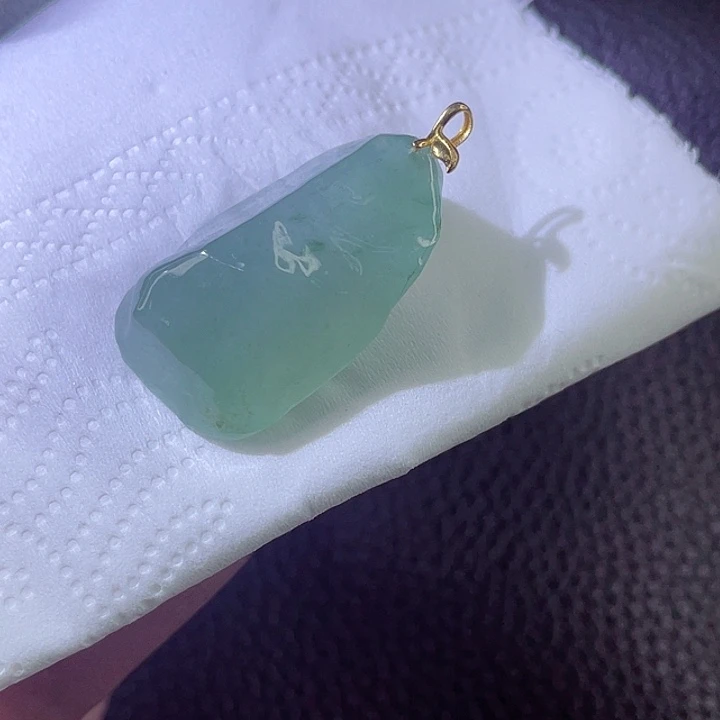 翡翠颈饰18K金镶嵌翡翠