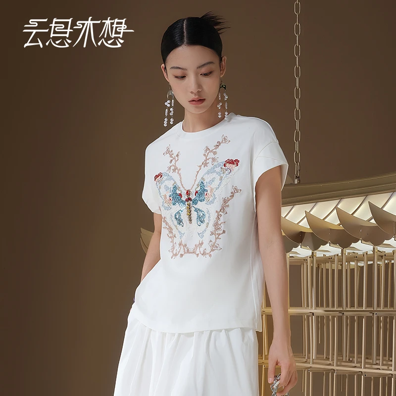 Ysimo-X云思木想 花绕云蝶 时尚蝴蝶绣花圆领棉T恤12983