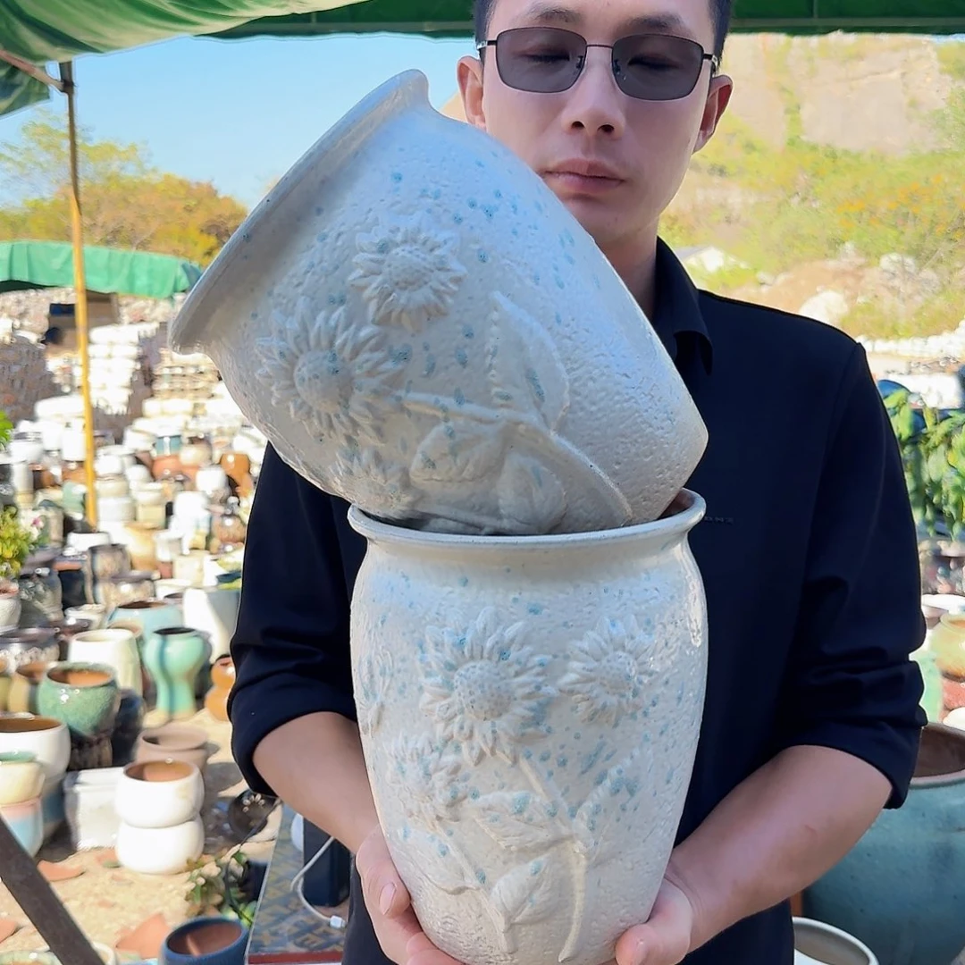 紫砂花盆口19高24（两个太阳花白色