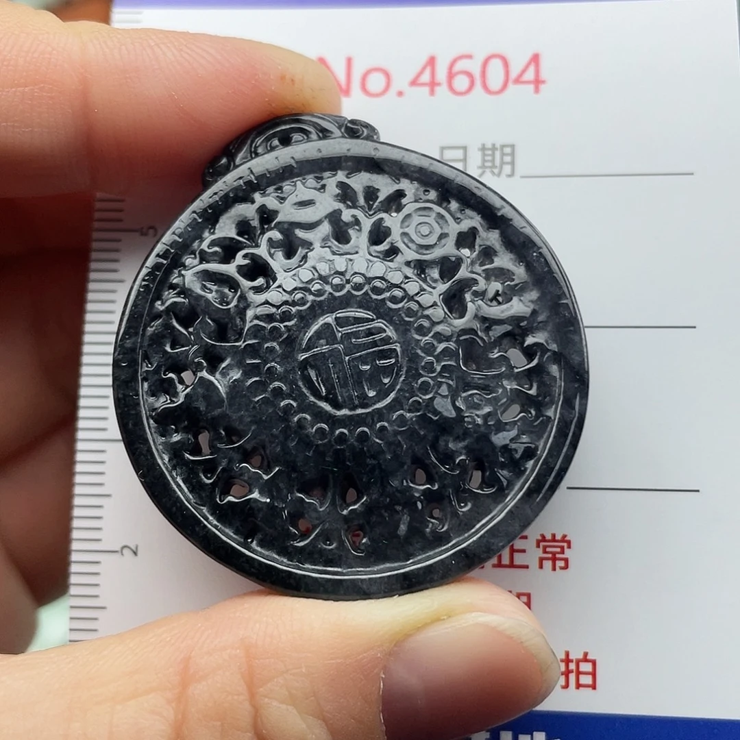 翡翠未镶嵌挂件4604